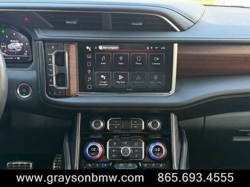 Used 2024 GMC Yukon XL Denali Ultimate AWD/4WD image 28