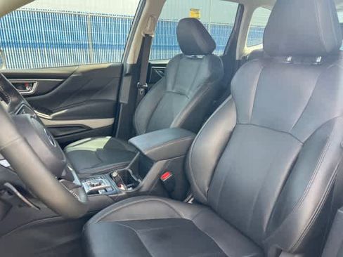 Used 2023 Subaru Forester Limited AWD/4WD image 12