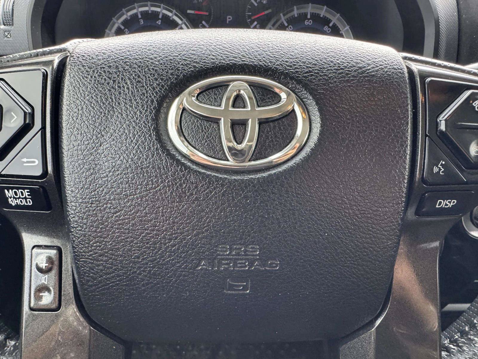 Used 2019 Toyota 4Runner TRD Off-Road AWD/4WD image 29