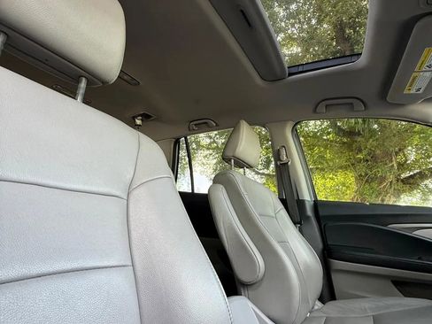 Used 2018 Honda Pilot EX-L image 15