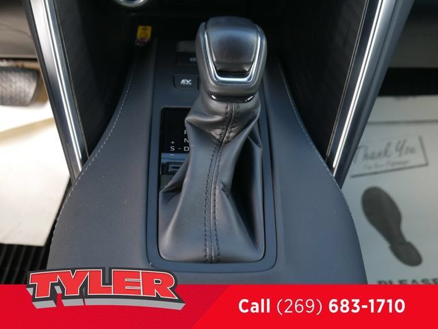 Used 2023 Toyota Venza Limited AWD/4WD image 32