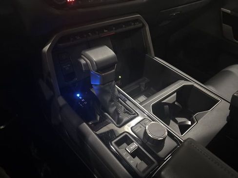 Used 2025 Toyota Tundra Limited image 32