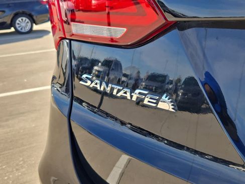 Used 2017 Hyundai Santa Fe Sport image 11