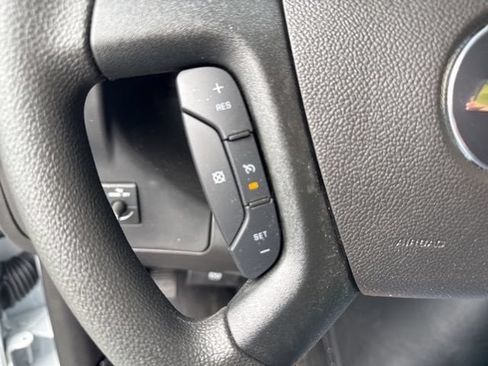 Used 2025 Chevrolet Express 3500 w/ Power Convenience Package RWD image 16