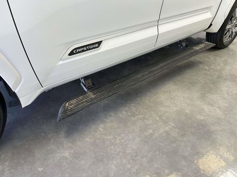 Used 2023 Toyota Tundra Capstone AWD/4WD image 11
