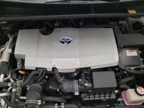 Used 2017 Toyota Prius Prime Plus w/ Carpet Mat Package FWD image 30
