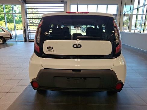 Used 2015 Kia Soul FWD image 5