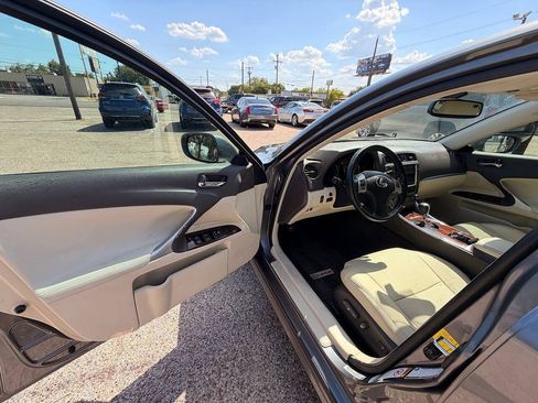 Used 2012 Lexus IS 250 w/ Premium Pkg Value Edition RWD image 10