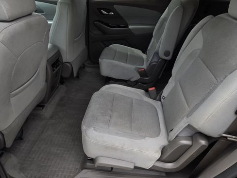 Used 2020 Chevrolet Traverse LT FWD image 12