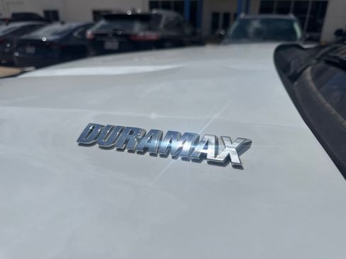 Used 2025 Chevrolet Silverado 1500 LT w/ Texas Edition Plus RWD image 9