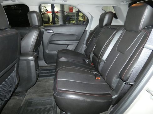 Used 2011 Chevrolet Equinox LT image 24