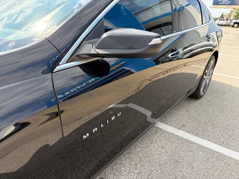 Used 2022 Chevrolet Malibu Premier FWD image 10