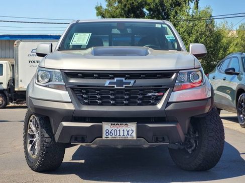 Used 2020 Chevrolet Colorado ZR2 AWD/4WD image 3