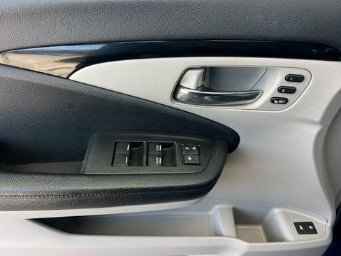 Used 2017 Honda Pilot Elite image 13