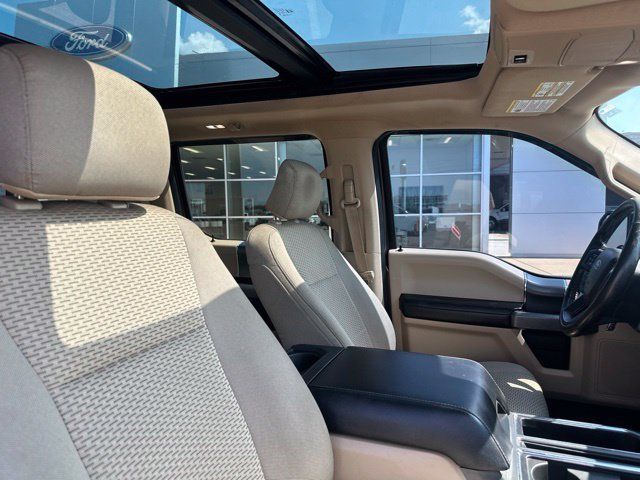Used 2016 Ford F150 XLT w/ Equipment Group 302A Luxury AWD/4WD image 8