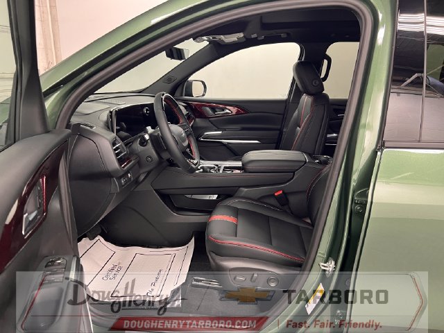 New 2027 Chevrolet Traverse RS w/ LPO, Floor Liner Package FWD image 29