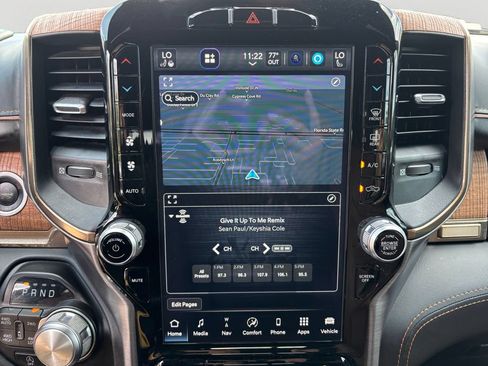 Used 2022 RAM 1500 Limited w/ Body Color Bumper Group AWD/4WD image 18