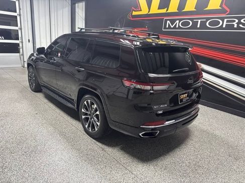 Used 2023 Jeep Grand Cherokee L Overland w/ Advanced Protech Group III AWD/4WD image 19