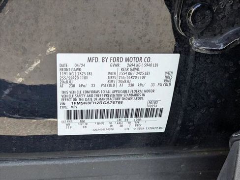 Used 2024 Ford Explorer Limited w/ Equipment Group 301A AWD/4WD image 22