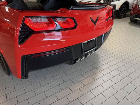 Used 2017 Chevrolet Corvette Stingray Coupe w/ 1LT RWD image 15