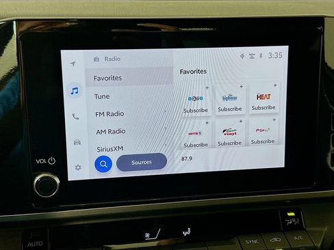 Certified 2025 Toyota Camry SE image 15