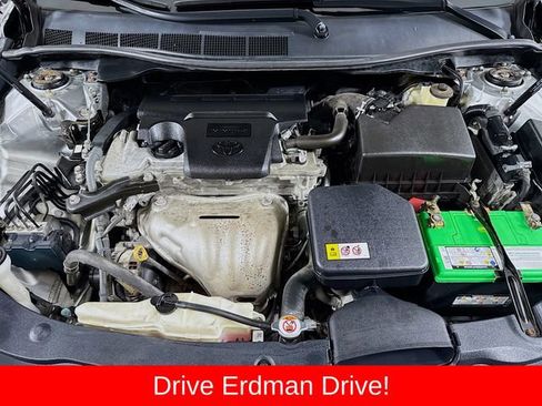 Used 2017 Toyota Camry LE FWD image 30