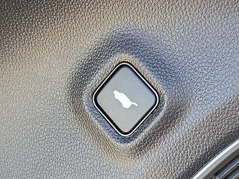 Used 2023 Acura MDX SH-AWD image 28