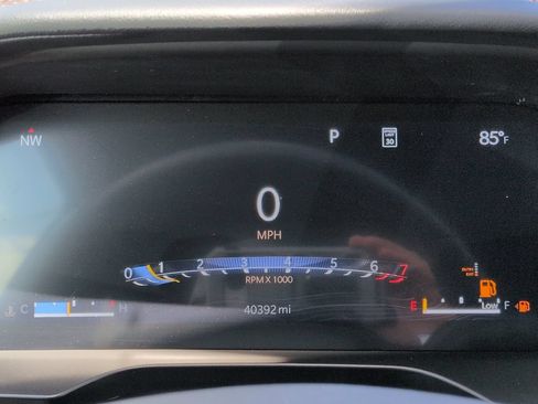 Used 2024 Jeep Grand Cherokee Summit AWD/4WD image 30