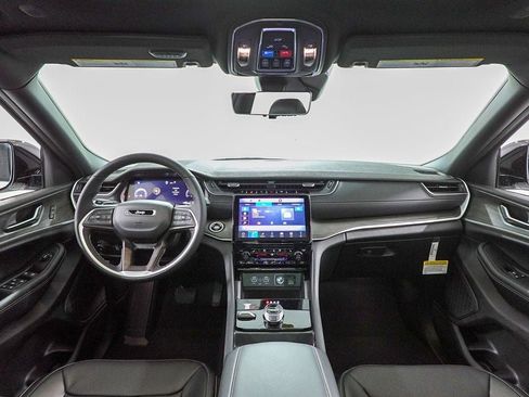 New 2025 Jeep Grand Cherokee L Limited w/ Luxury Tech Group II image 6