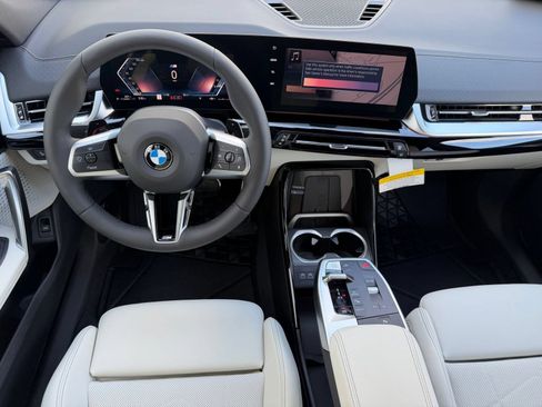 Used 2026 BMW X2 xDrive28i w/ M Sport Package AWD/4WD image 23