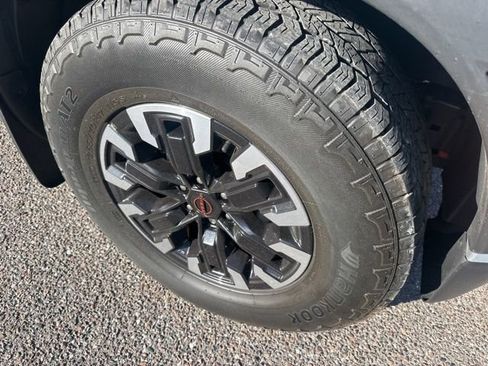 Used 2024 Nissan Frontier Pro-X w/ Technology Package image 40