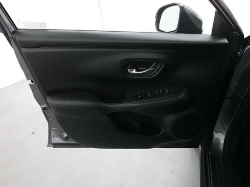 Certified 2023 Honda HR-V LX image 10