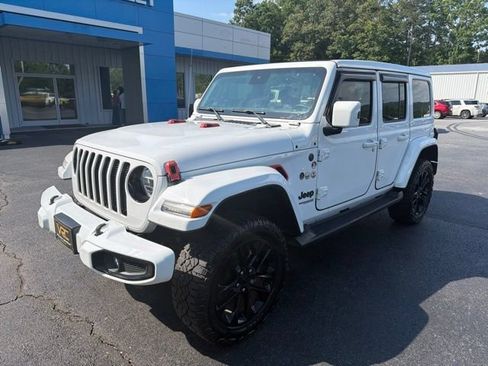 Used 2021 Jeep Wrangler Unlimited Sahara AWD/4WD image 11