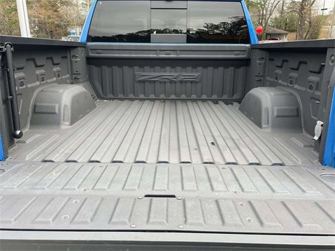 Used 2023 Chevrolet Silverado 1500 ZR2 w/ Technology Package image 24