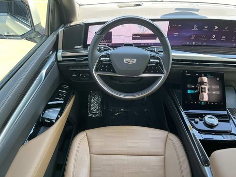 Used 2025 Cadillac Escalade Premium Luxury w/ Touring Package AWD/4WD image 14