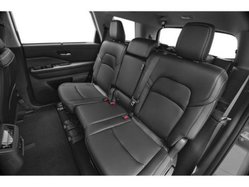 Used 2025 Nissan Pathfinder SL AWD/4WD image 16