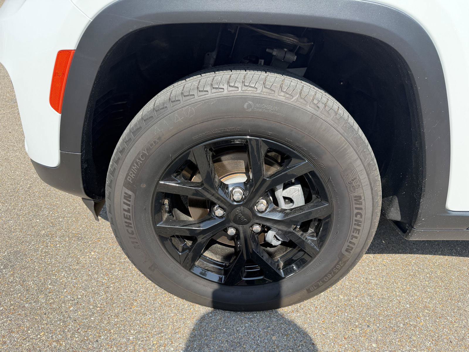 Certified 2024 Jeep Grand Cherokee Altitude AWD/4WD image 25