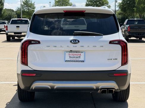 Used 2021 Kia Telluride EX w/ EX Premium Package FWD image 5