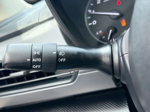 Certified 2024 Subaru Crosstrek 2.0i Premium image 27