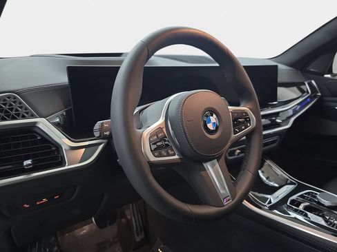 Used 2026 BMW X5 xDrive40i w/ M Sport Package AWD/4WD image 16