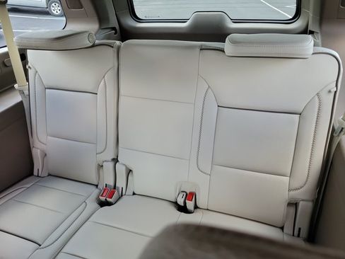 Used 2026 GMC Yukon XL Denali w/ Sun & Power Step Package RWD image 17