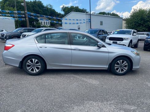 Used 2014 Honda Accord LX image 8