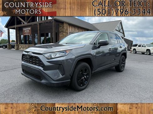 Used 2020 Toyota RAV4 LE FWD image 1