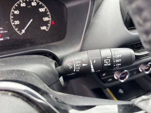 Used 2024 Honda HR-V EX-L image 17