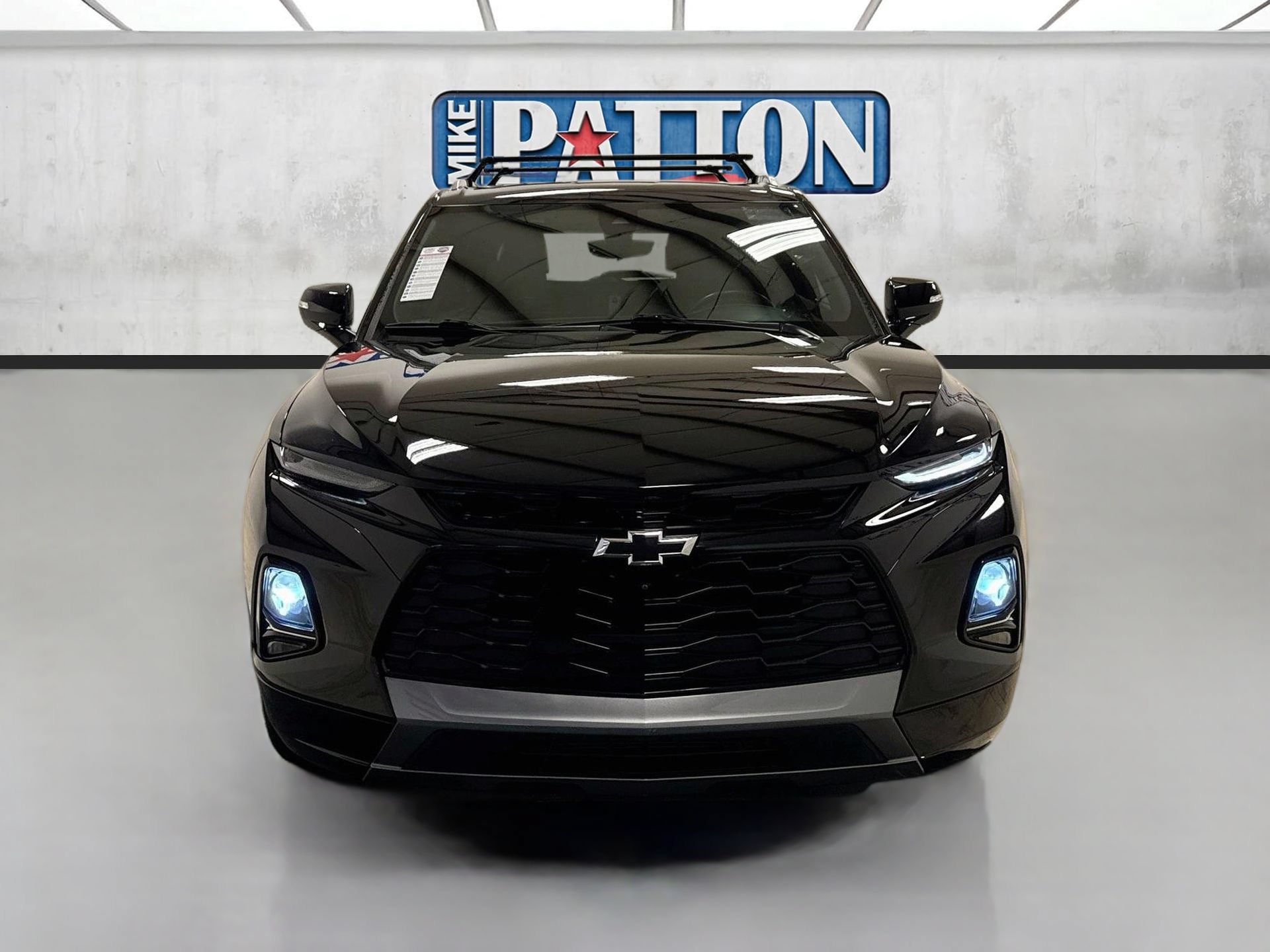 Used 2021 Chevrolet Blazer Premier w/ Driver Confidence II Package FWD image 2