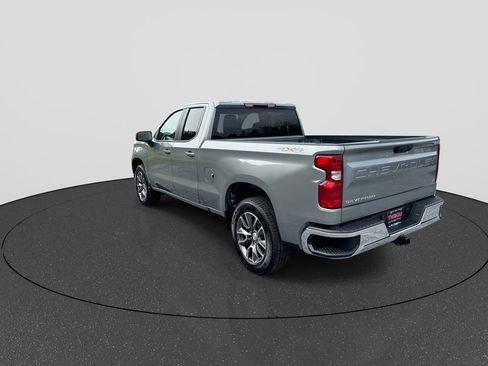 Used 2024 Chevrolet Silverado 1500 LT AWD/4WD image 6