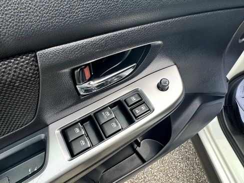 Used 2017 Subaru Crosstrek 2.0i Premium image 15