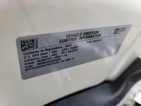 Used 2021 Chevrolet Trax LS w/ Tint and Cruise Package AWD/4WD image 29