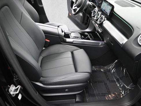 Certified 2023 Mercedes-Benz GLB 250 4MATIC image 26