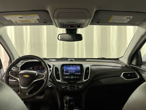 Used 2022 Chevrolet Equinox Premier image 17